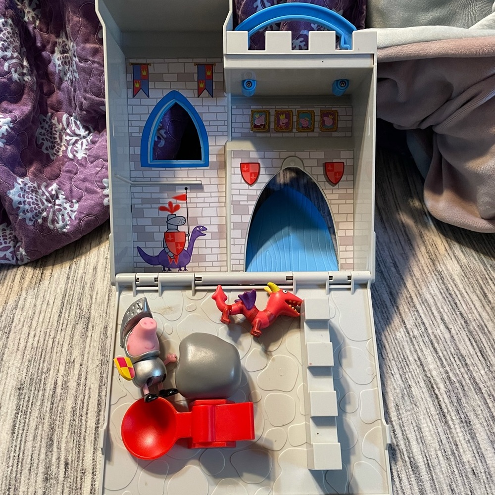 Peppa Pig Georges Castle